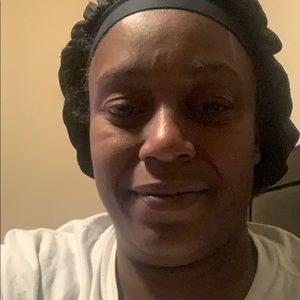 Meet your Posher, Charee